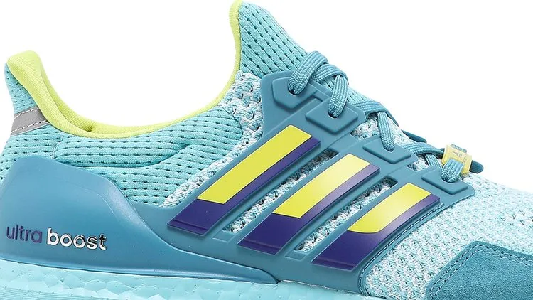 Adidas UltraBoost 1.0 DNA 'ZX 8000' sneakers, blue