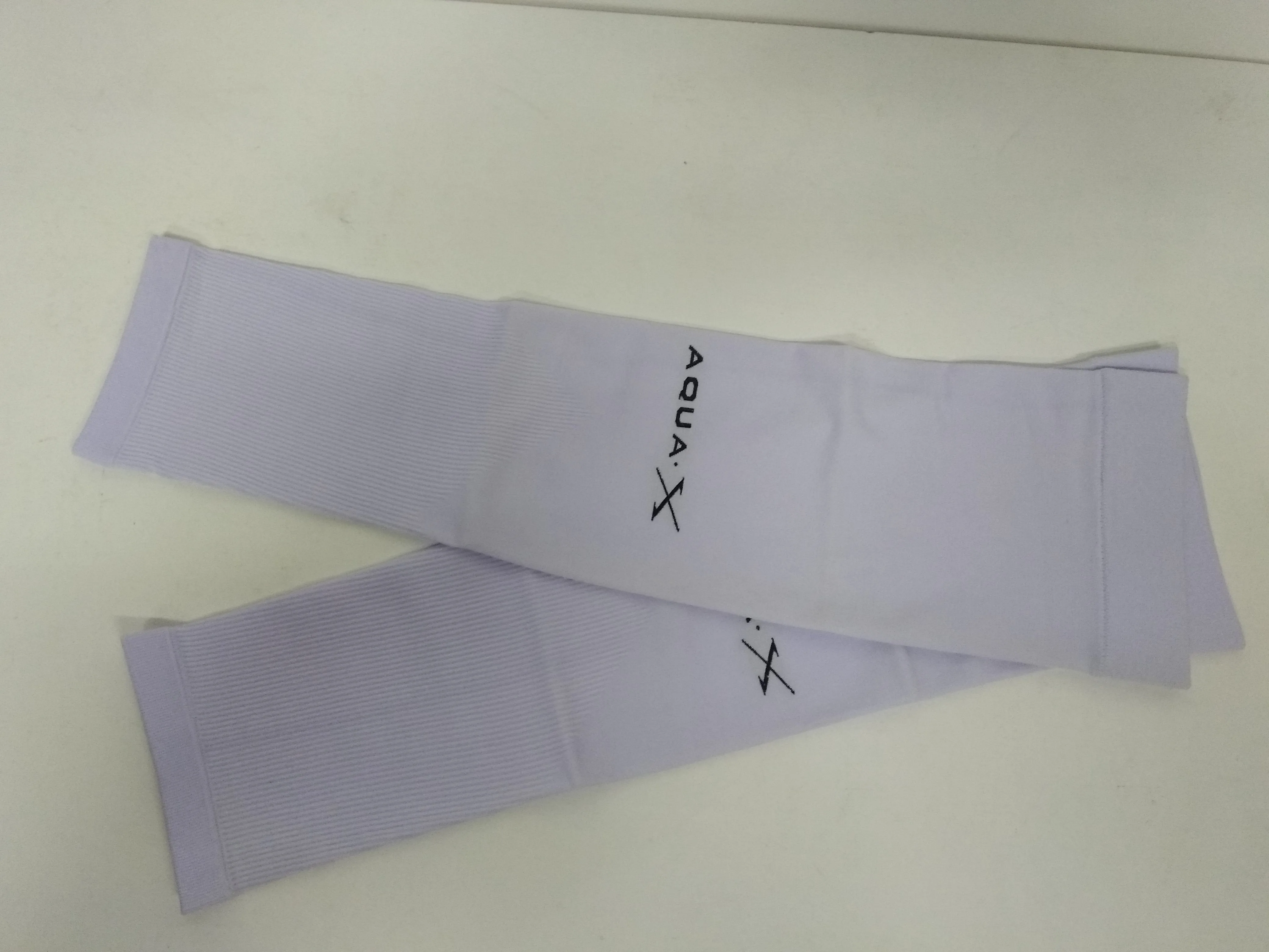 Aqua X Arm Socks