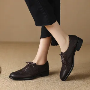 Genuine Leather Brogue Shoes Oxford Tie Shoes for Women in Brown/Black