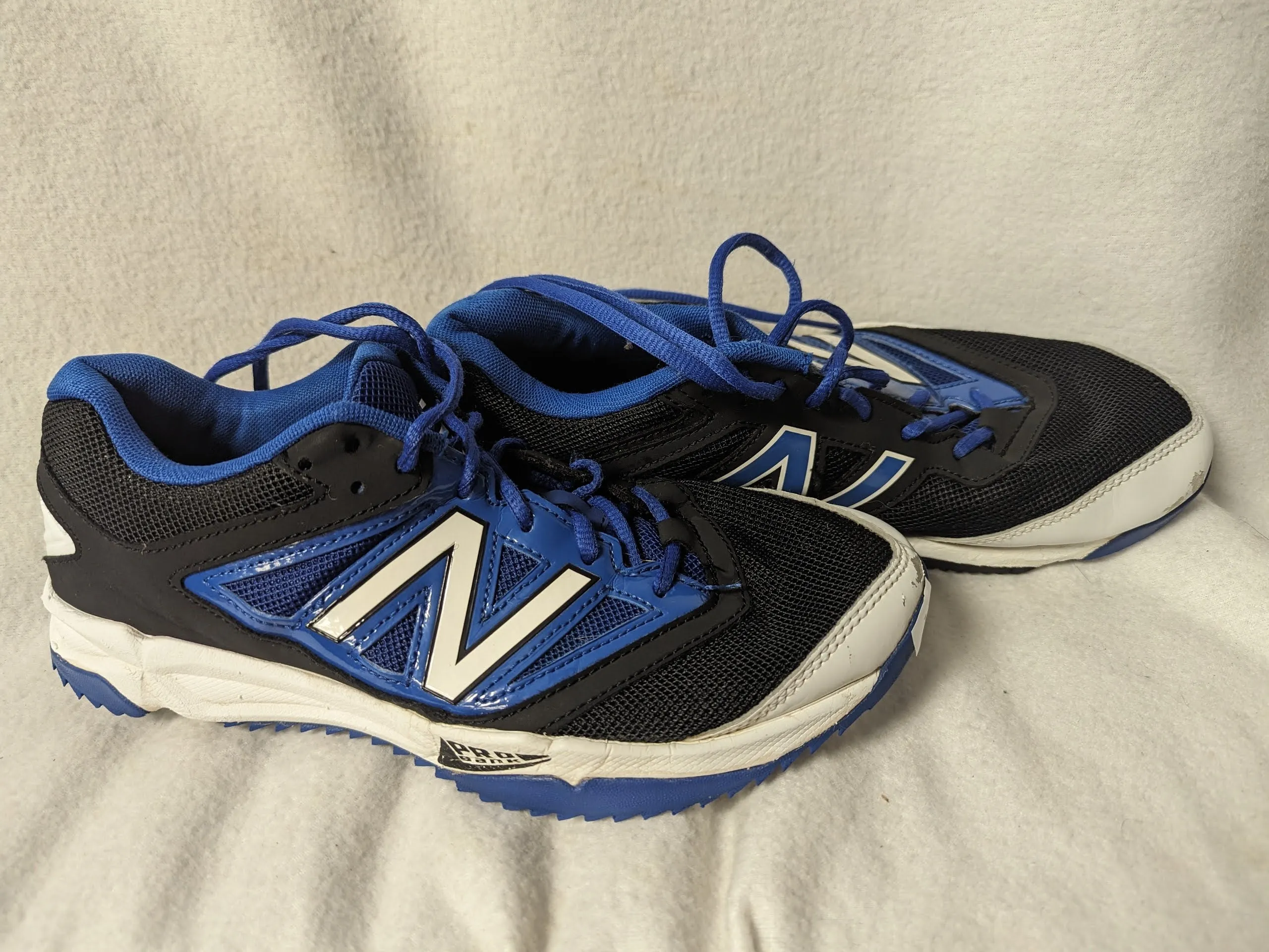 New Balance Athletic Shoes Size 7.5 Color Blue Condition Used