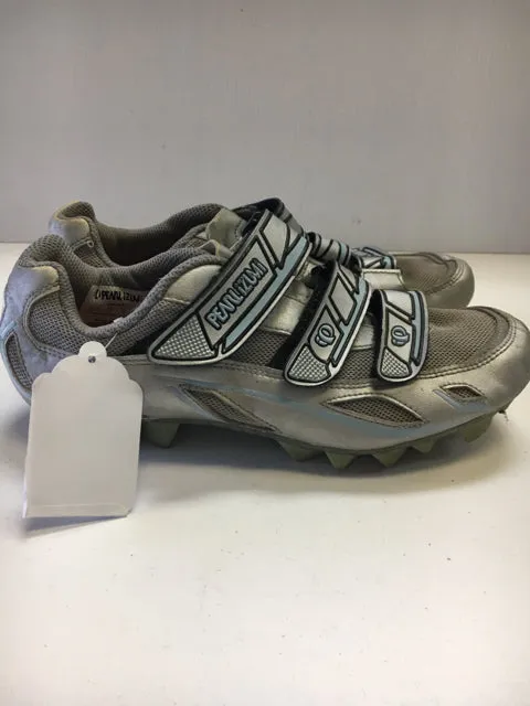 Pearl Izumi Silver Womens Size 7.5 / Size 38.5 Used MTB Biking Shoes