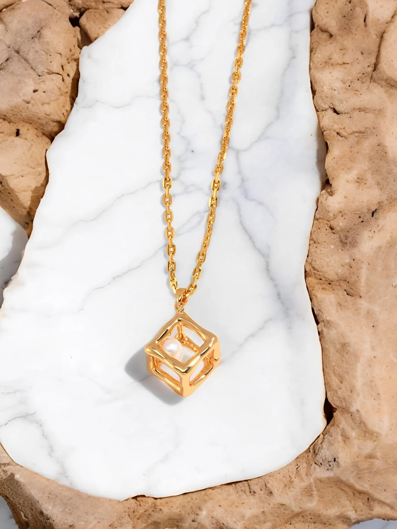 Silvia - Hollow Geometric Cube Pendant Necklace