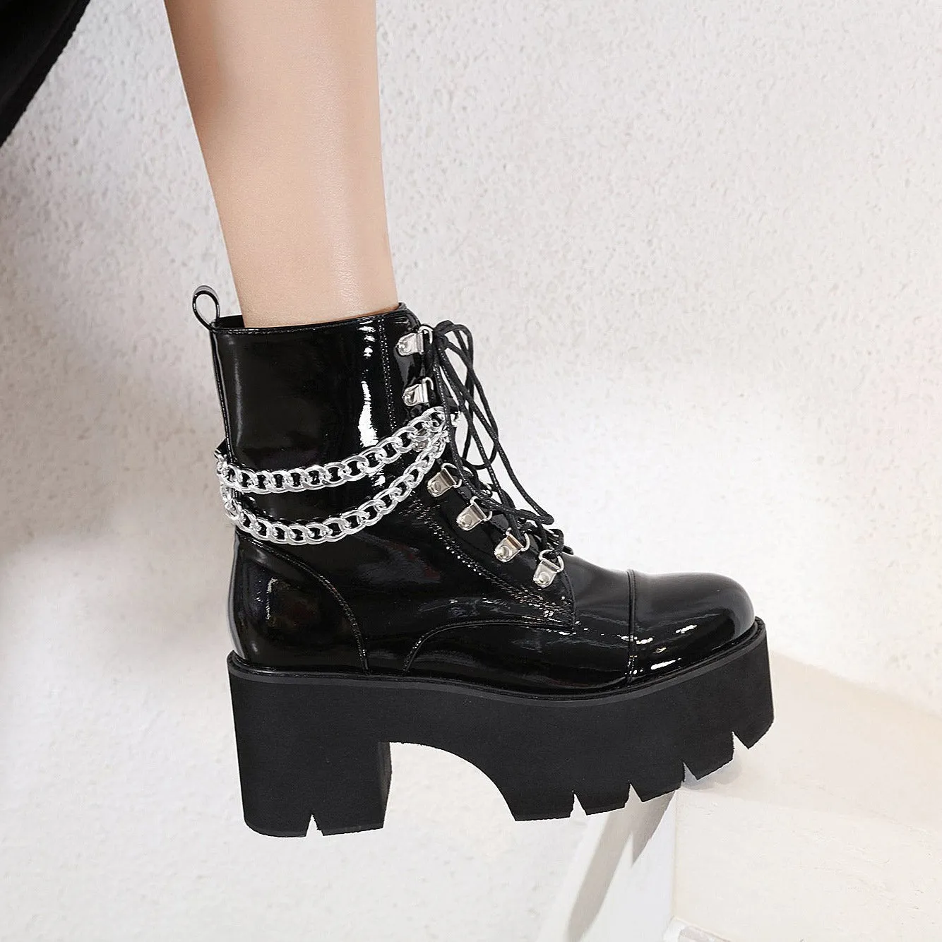 Thick-soled Patent Leather Chain Elements Lace-up Padded Boots