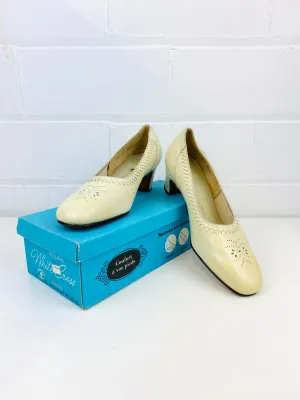 Vintage Deadstock Shoes, Women's 1980s Beige Leather Mid-Heel Pumps, NOS, 7681